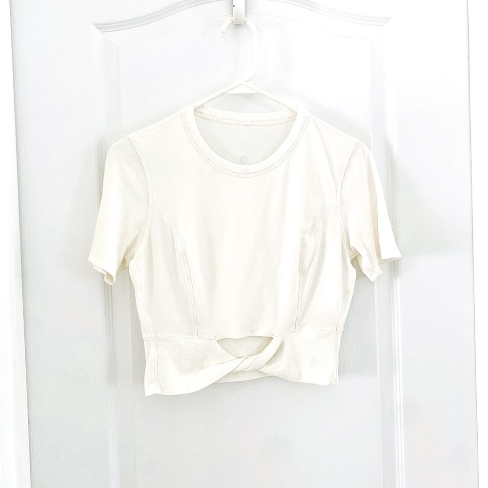 Lululemon Cropped Tee Cream Ribbed Waist Twist Short Sleeve Top